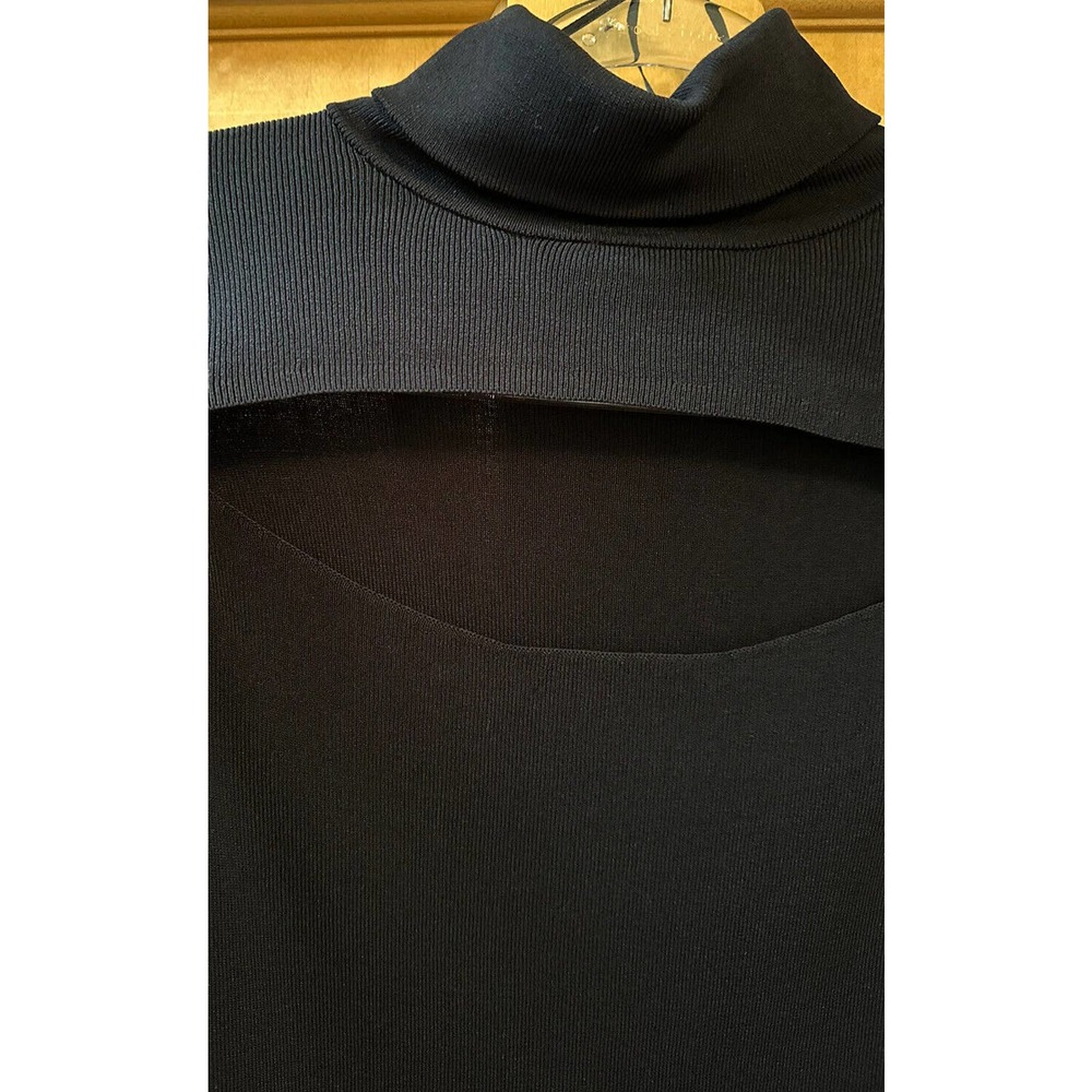 V281, NWOT, White Birch Women’s Black Turtleneck Sweater Size Medium w/Peephole - Picture 3 of 11